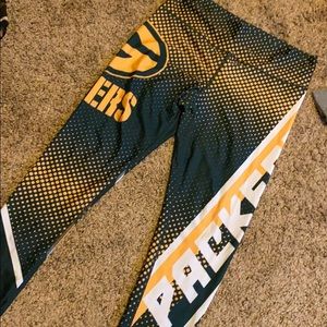 Packer leggings size medium runs bigger